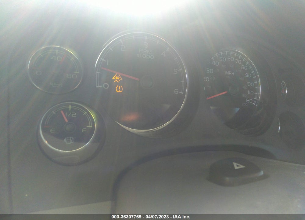 2007 GMC YUKON XL 1500 SLE VIN: 1GKFK163X7J223831