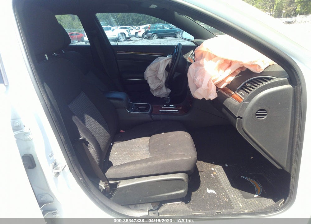 2012 CHRYSLER 300 VIN: 2C3CCAAG4CH273534