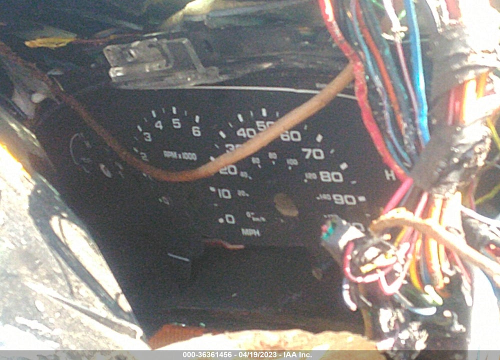 2004 FORD E-350 SUPER DUTY VIN: 1FTSE34L04HB34093
