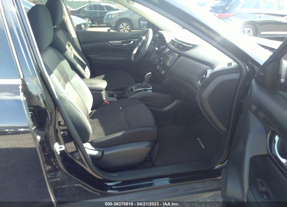 2018 NISSAN ROGUE SV VIN: 5N1AT2MT0JC775969