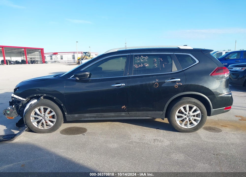 2018 NISSAN ROGUE SV VIN: 5N1AT2MT0JC775969