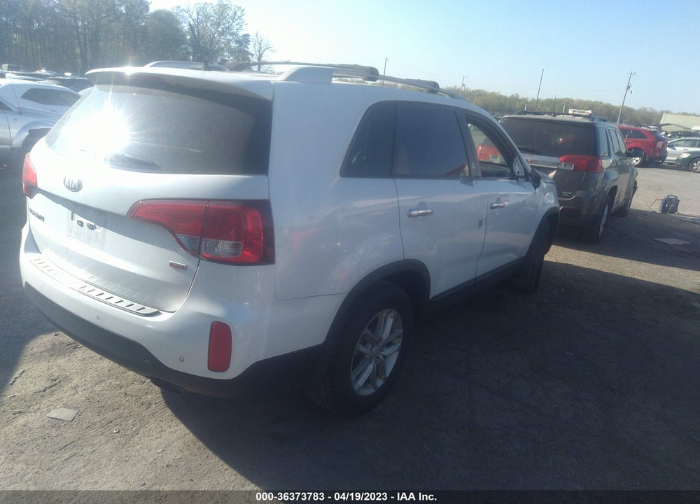 2014 KIA SORENTO VIN: 5XYKT3A68EG449500