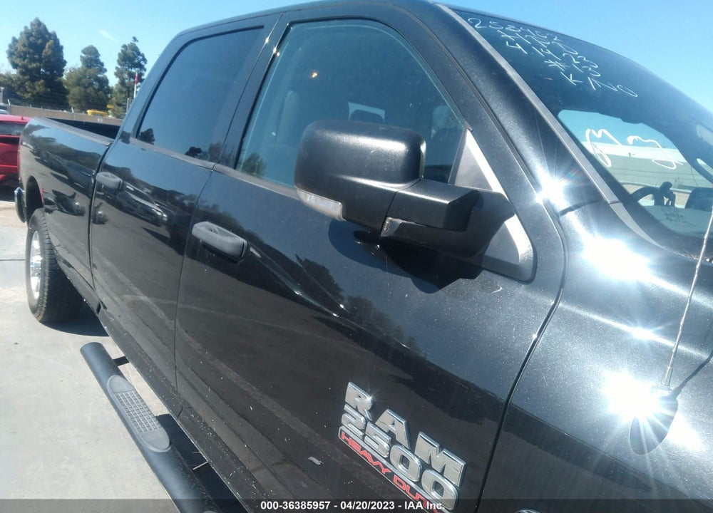 2016 RAM 2500 VIN: 3C6UR4JL0GG138707