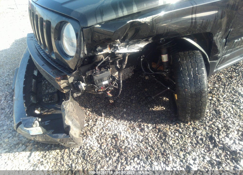 2015 JEEP PATRIOT LATITUDE VIN: 1C4NJRFB5FD154088