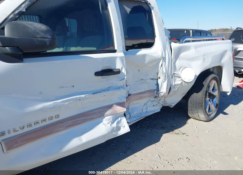 2007 CHEVROLET SILVERADO 1500 LT1 VIN: 1GCEC19J57Z502572
