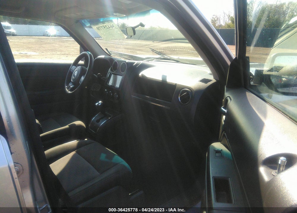 2013 JEEP PATRIOT SPORT VIN: 1C4NJRBB3DD263474