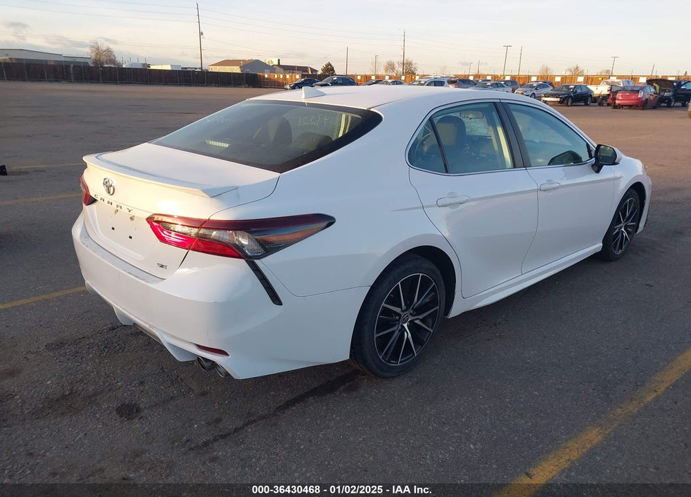 2021 TOYOTA CAMRY SE VIN: 4T1G11AK1MU413542