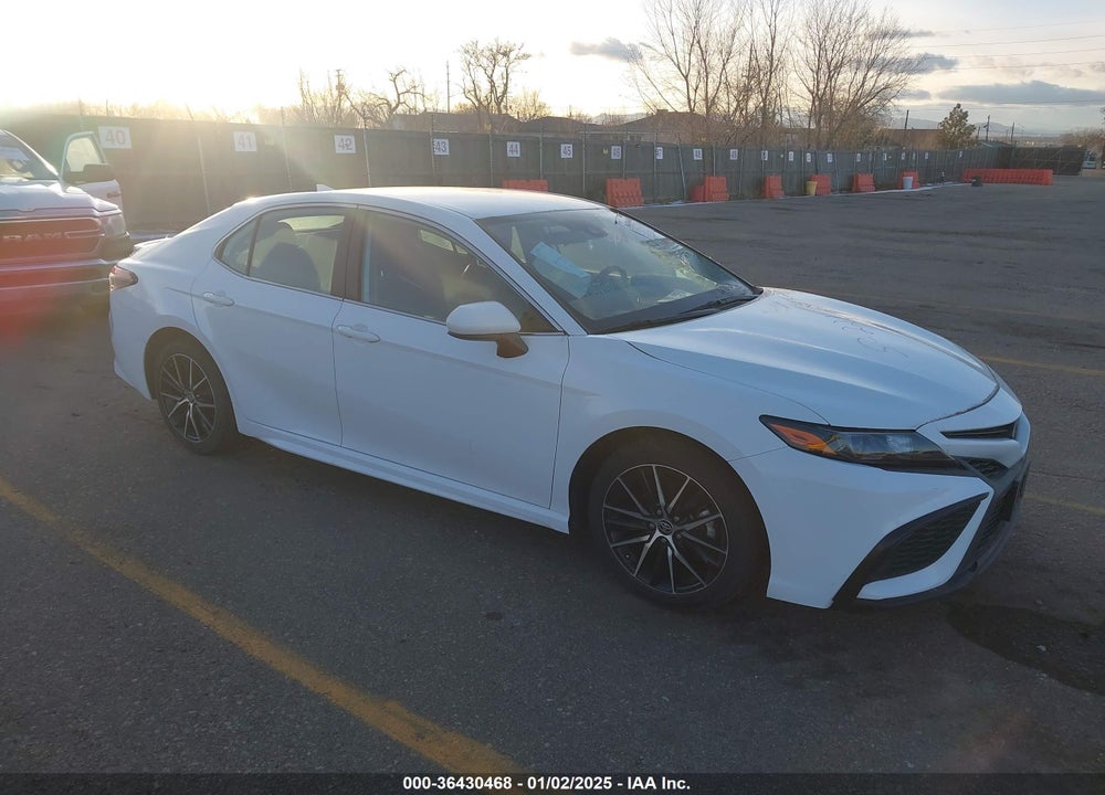2021 TOYOTA CAMRY SE VIN: 4T1G11AK1MU413542