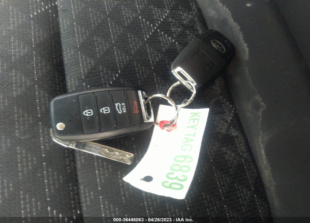 2018 KIA RIO S VIN: 3KPA24AB0JE120041