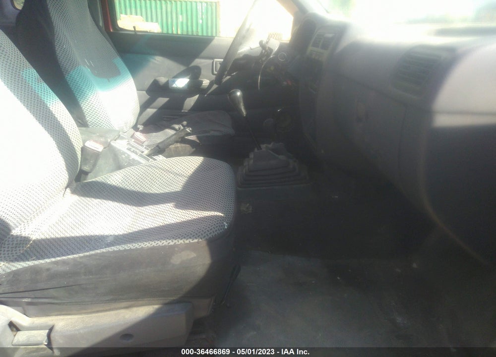 1994 NISSAN TRUCK KING CAB SE/KING CAB XE VIN: 1N6HD16Y9RC335700