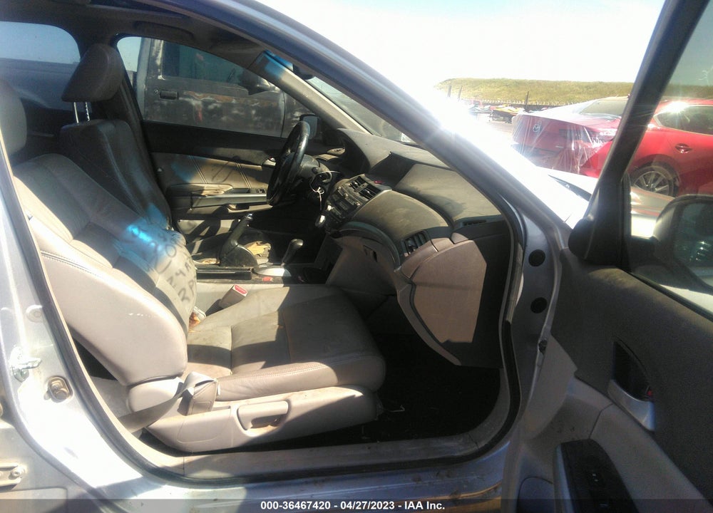 2009 HONDA ACCORD 2.4 EX-L VIN: 1HGCP268X9A119877