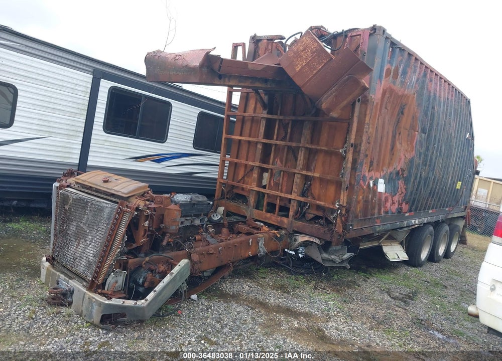 1995 PETERBILT 357 VIN: 1XPALR0X1SN377406