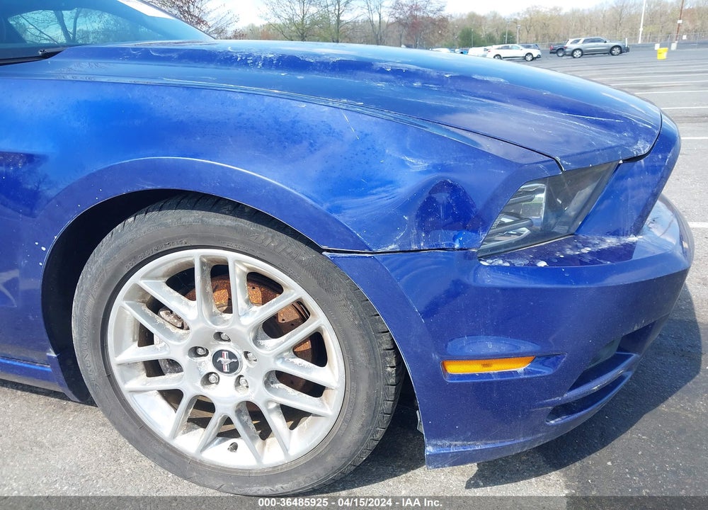 2014 FORD MUSTANG V6 PREMIUM VIN: 1ZVBP8AM5E5305831