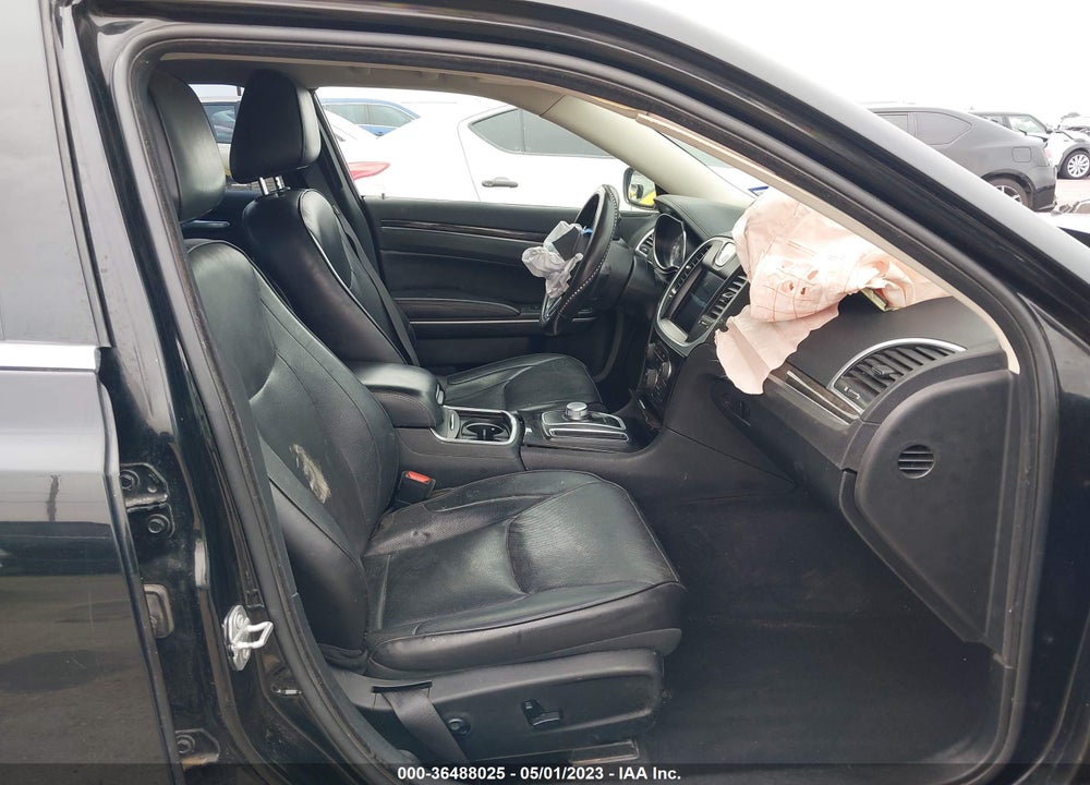 2019 CHRYSLER 300 VIN: 2C3CCAEG7KH564621