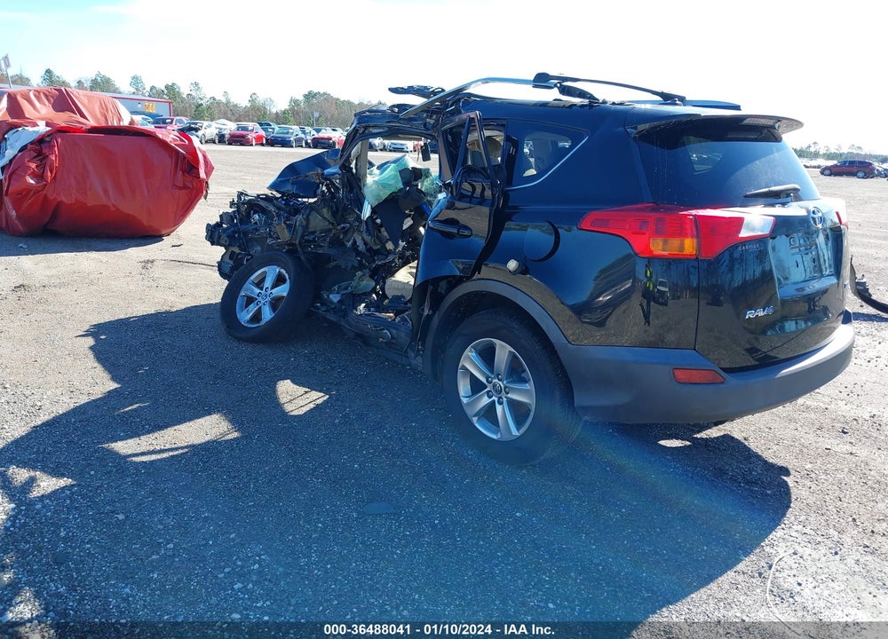 2015 TOYOTA RAV4 XLE VIN: 2T3WFREV3FW211716
