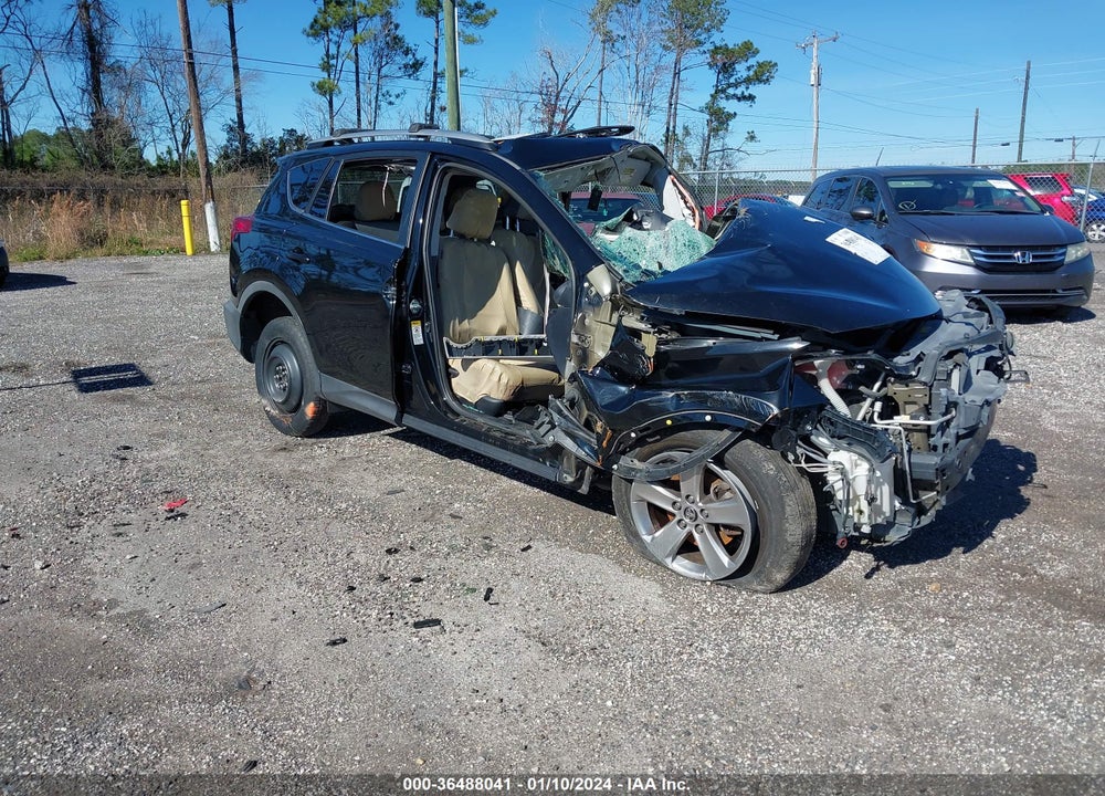 2015 TOYOTA RAV4 XLE VIN: 2T3WFREV3FW211716