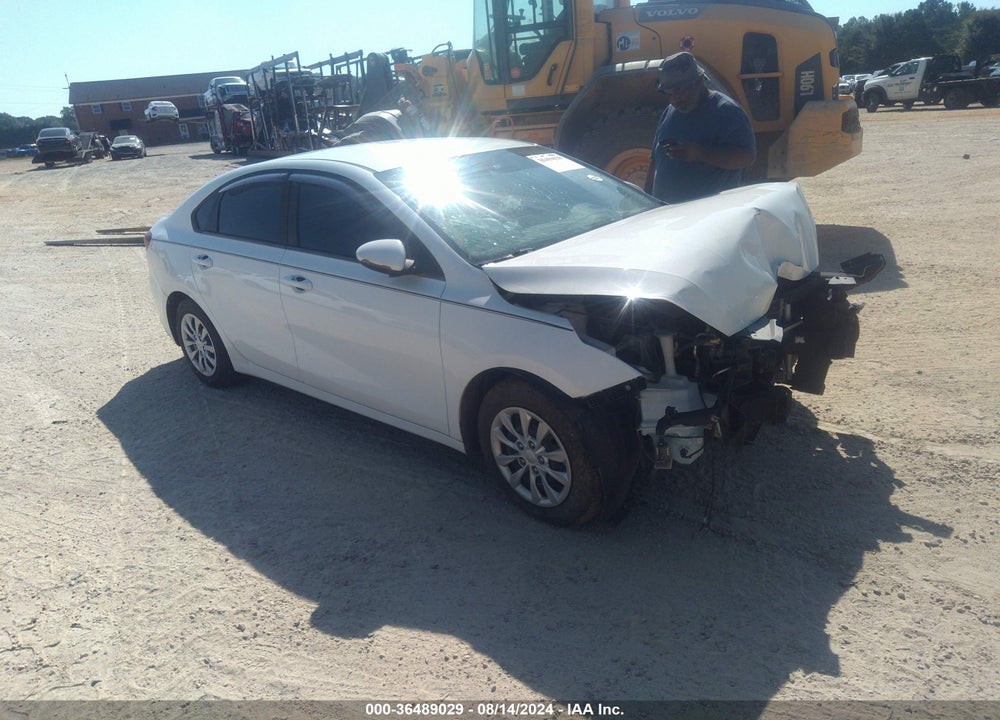 2019 KIA FORTE FE VIN: 3KPF24AD3KE016457