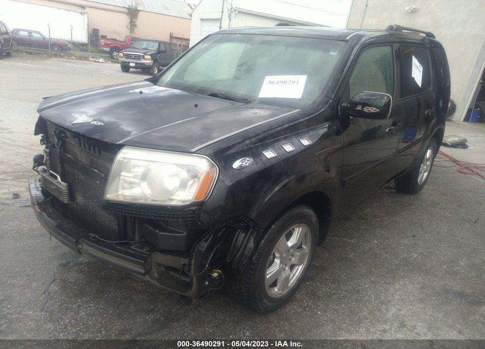 2011 HONDA PILOT EX-L VIN: 5FNYF4H64BB017017