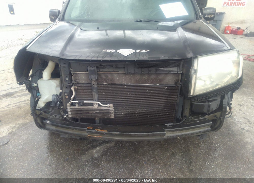 2011 HONDA PILOT EX-L VIN: 5FNYF4H64BB017017