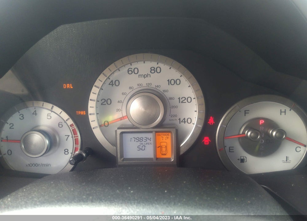 2011 HONDA PILOT EX-L VIN: 5FNYF4H64BB017017