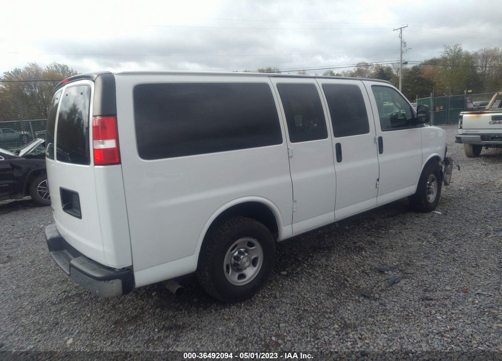 2020 CHEVROLET EXPRESS PASSENGER RWD 2500 REGULAR WHEELBASE LT VIN: 1GAWGFFGXL1152078
