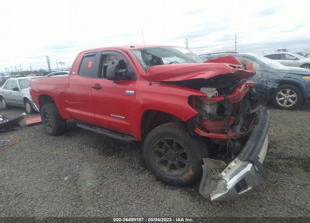 2015 TOYOTA TUNDRA SR5 5.7L V8 VIN: 5TFUY5F18FX431581