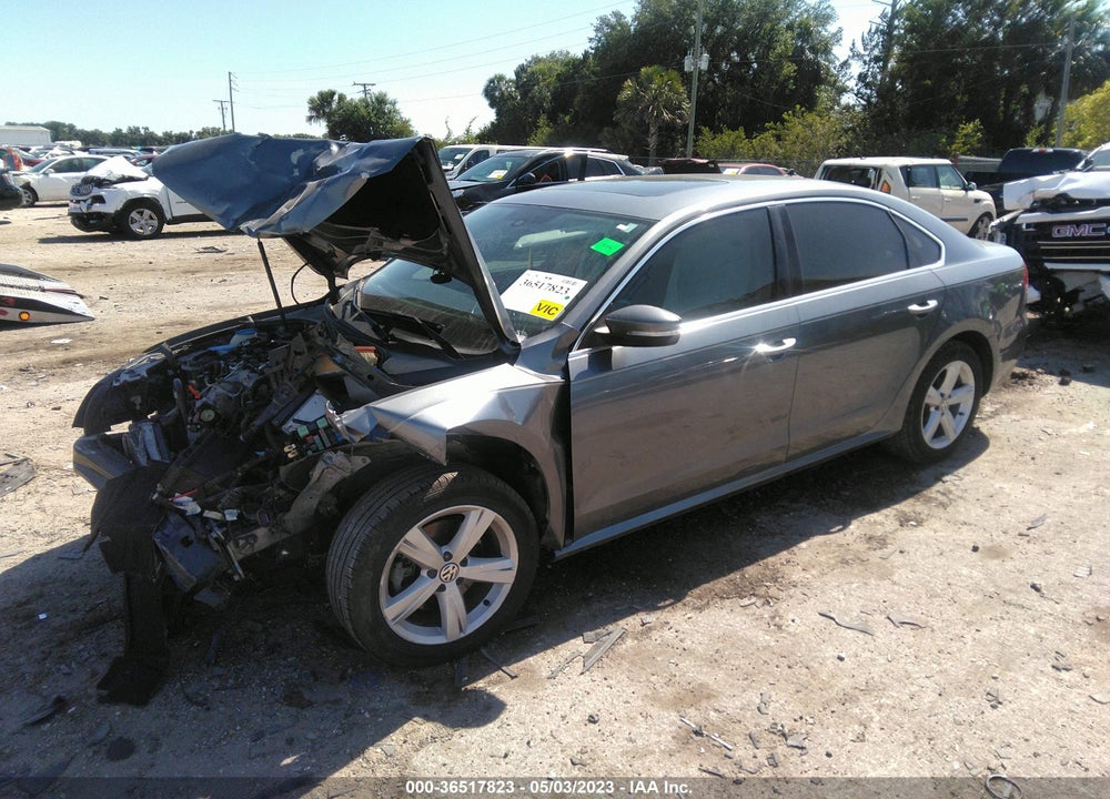 2013 VOLKSWAGEN PASSAT 2.0L TDI SE VIN: 1VWBN7A36DC123136