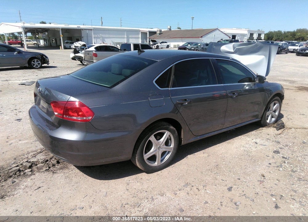 2013 VOLKSWAGEN PASSAT 2.0L TDI SE VIN: 1VWBN7A36DC123136