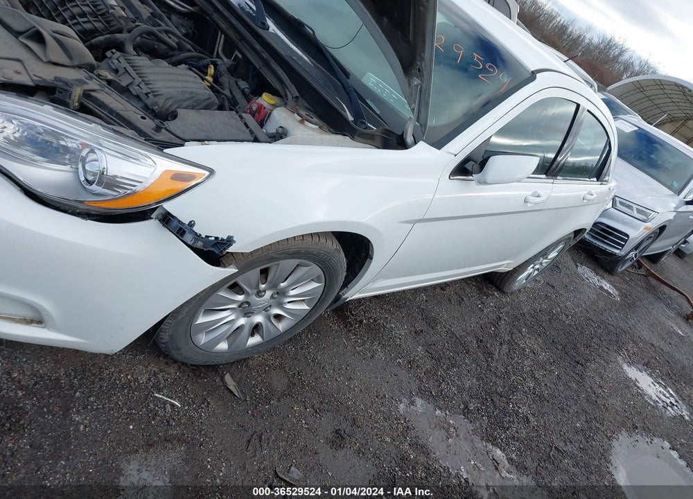 2014 CHRYSLER 200 LX VIN: 1C3CCBAB1EN205566