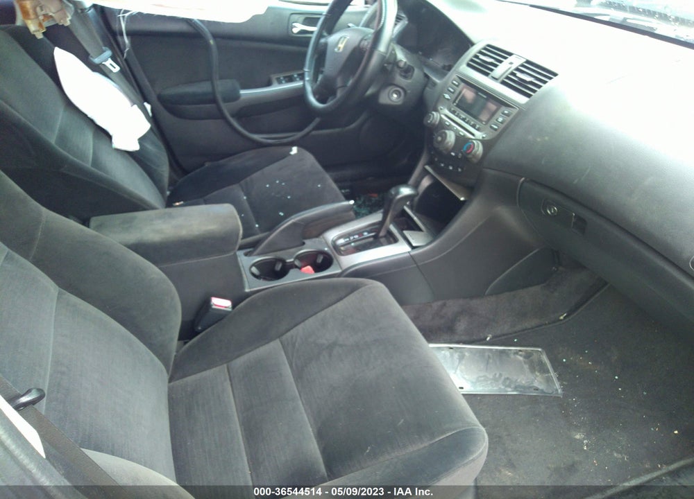 2007 HONDA ACCORD 2.4 EX VIN: 1HGCM56757A044102