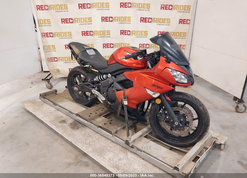 2011 KAWASAKI EX650 C VIN: JKAEXEC11BDA64608
