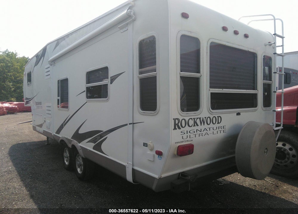 2009 ROCKWOOD SIGNATURE LITE 8288S VIN: 4X4FRLD2891827033
