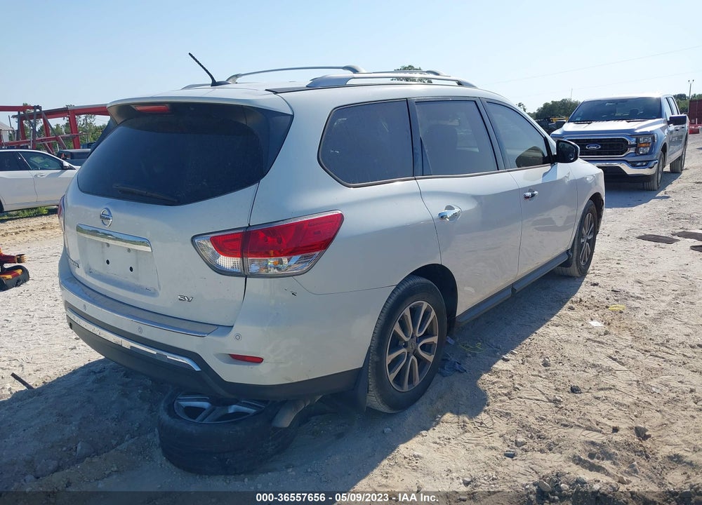 2015 NISSAN PATHFINDER SV VIN: 5N1AR2MN4FC724000