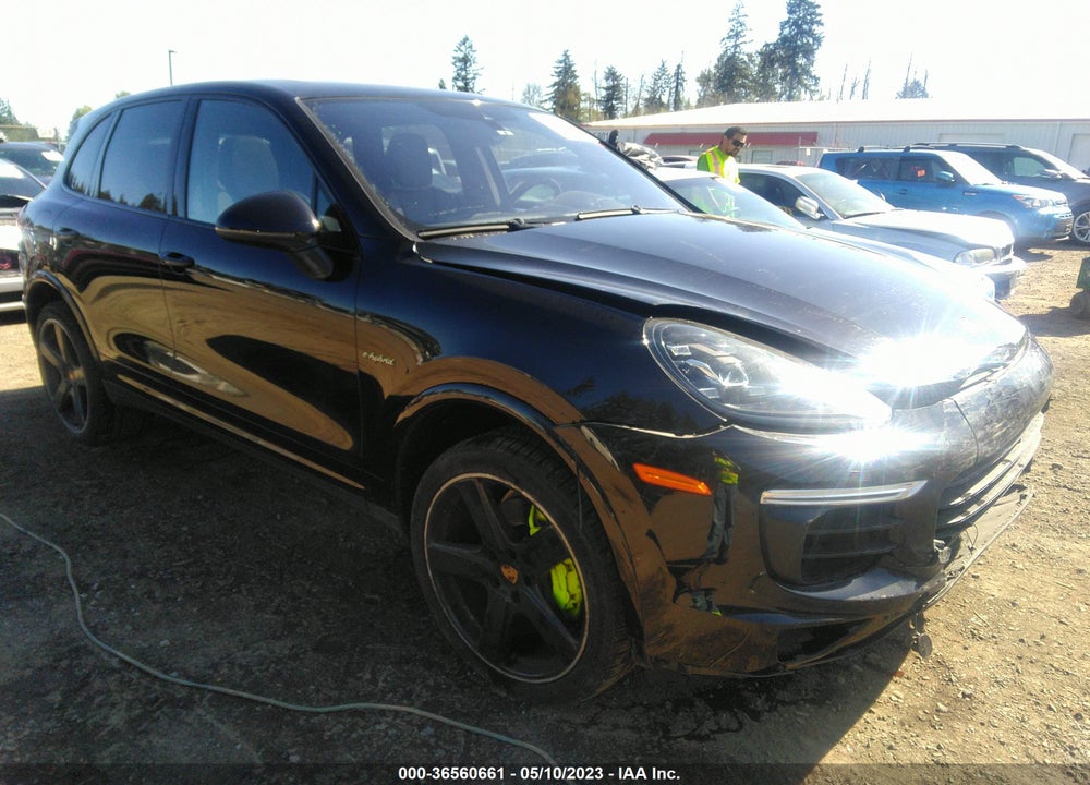 2017 PORSCHE CAYENNE E-HYBRID S PLATINUM EDITION VIN: WP1AE2A26HLA70144