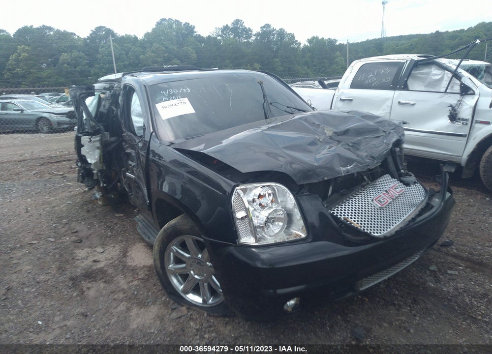 2013 GMC YUKON DENALI VIN: 1GKS1EEF2DR352468