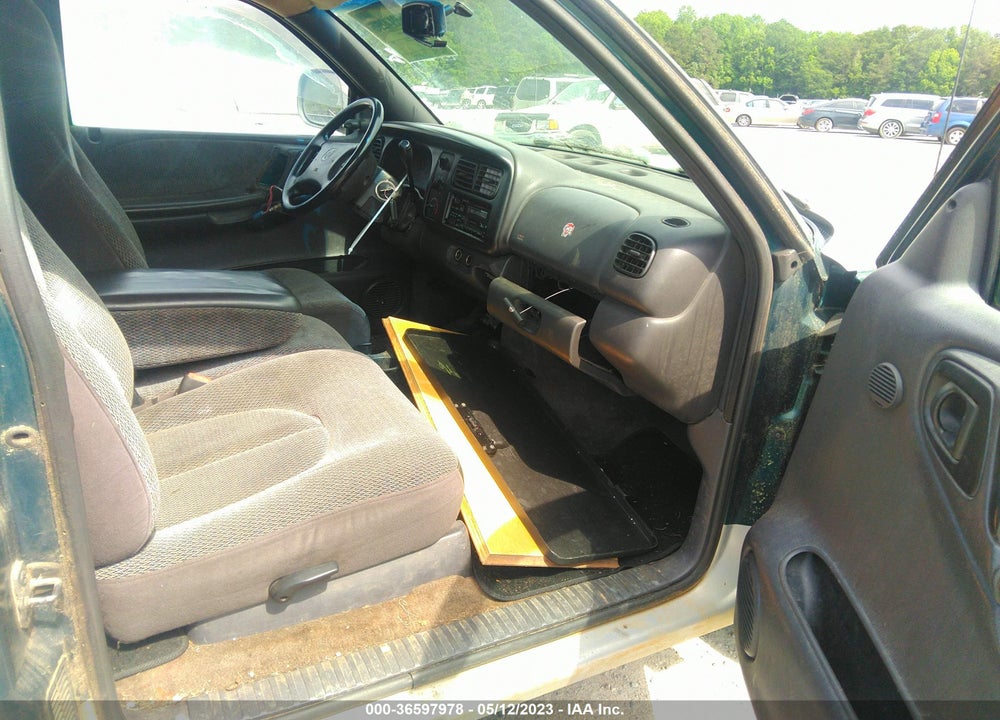 1997 DODGE DAKOTA SLT/SPORT VIN: 1B7GL23X3VS302940