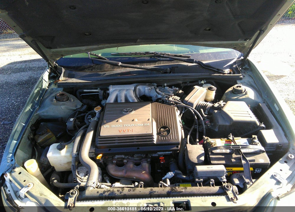 2001 TOYOTA AVALON XLS W/BUCKET SEATS VIN: 4T1BF28BX1U144153