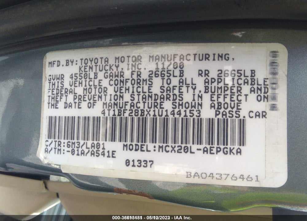 2001 TOYOTA AVALON XLS W/BUCKET SEATS VIN: 4T1BF28BX1U144153