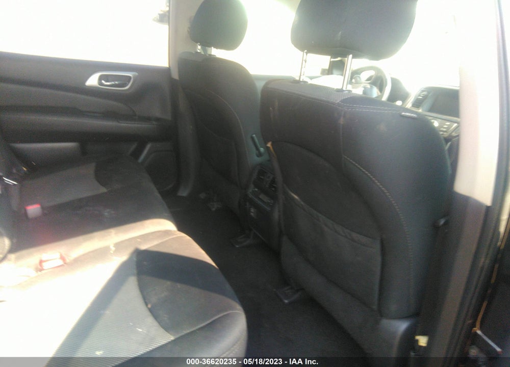 2018 NISSAN PATHFINDER S VIN: 5N1DR2MM4JC626873