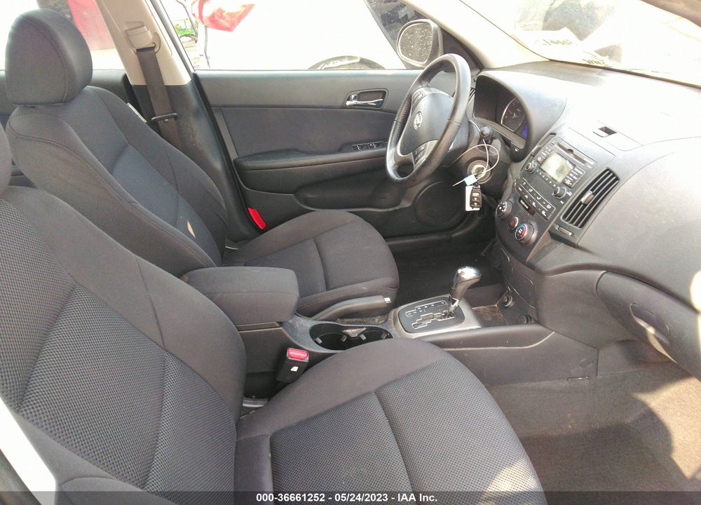 2009 HYUNDAI ELANTRA TOURING VIN: KMHDC86E79U037851