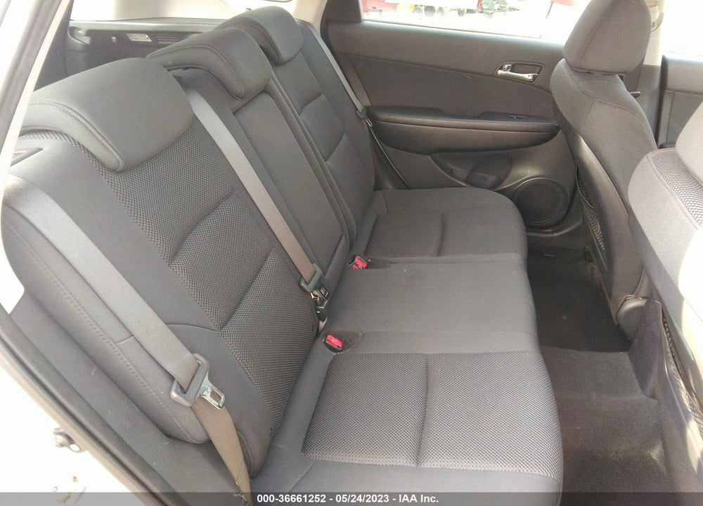 2009 HYUNDAI ELANTRA TOURING VIN: KMHDC86E79U037851