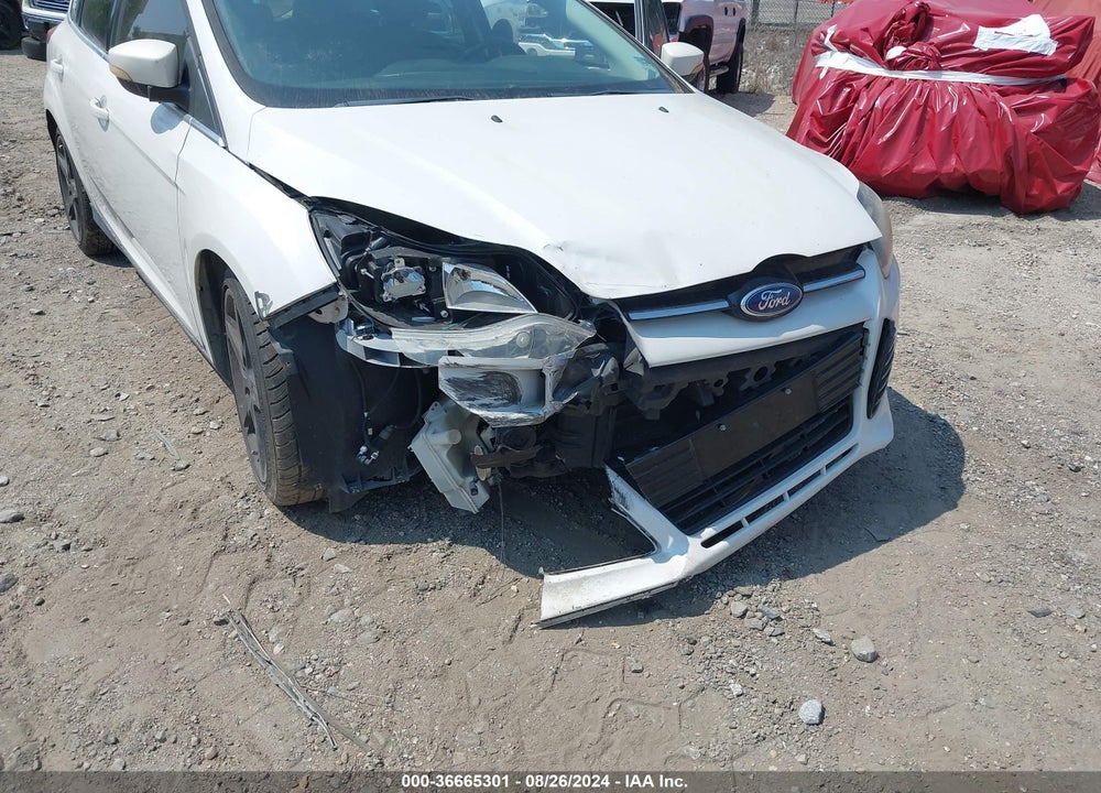 2012 FORD FOCUS TITANIUM VIN: 1FAHP3N29CL315835