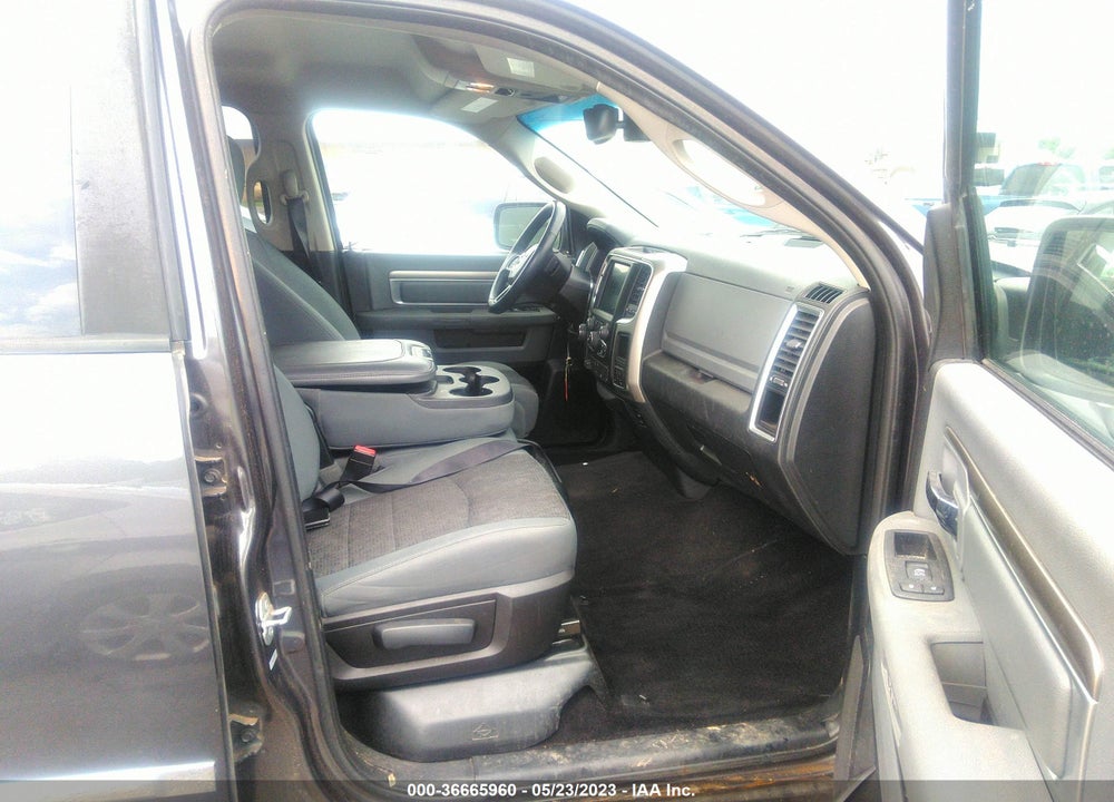 2016 RAM 1500 SLT VIN: 1C6RR7LT9GS175168