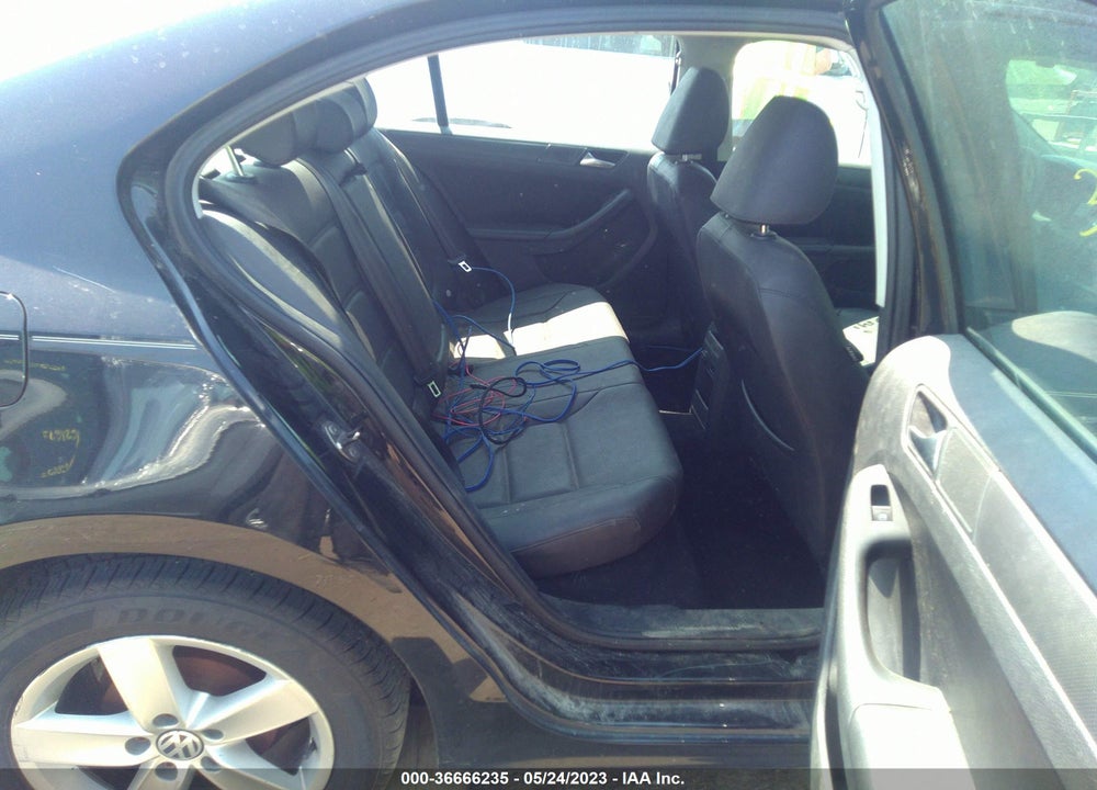 2012 VOLKSWAGEN JETTA 2.5L SE VIN: 3VWDP7AJ2CM337345
