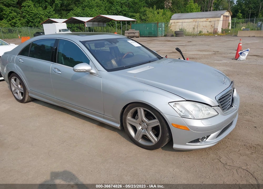 2008 MERCEDES-BENZ S 550 VIN: WDDNG71X88A208743