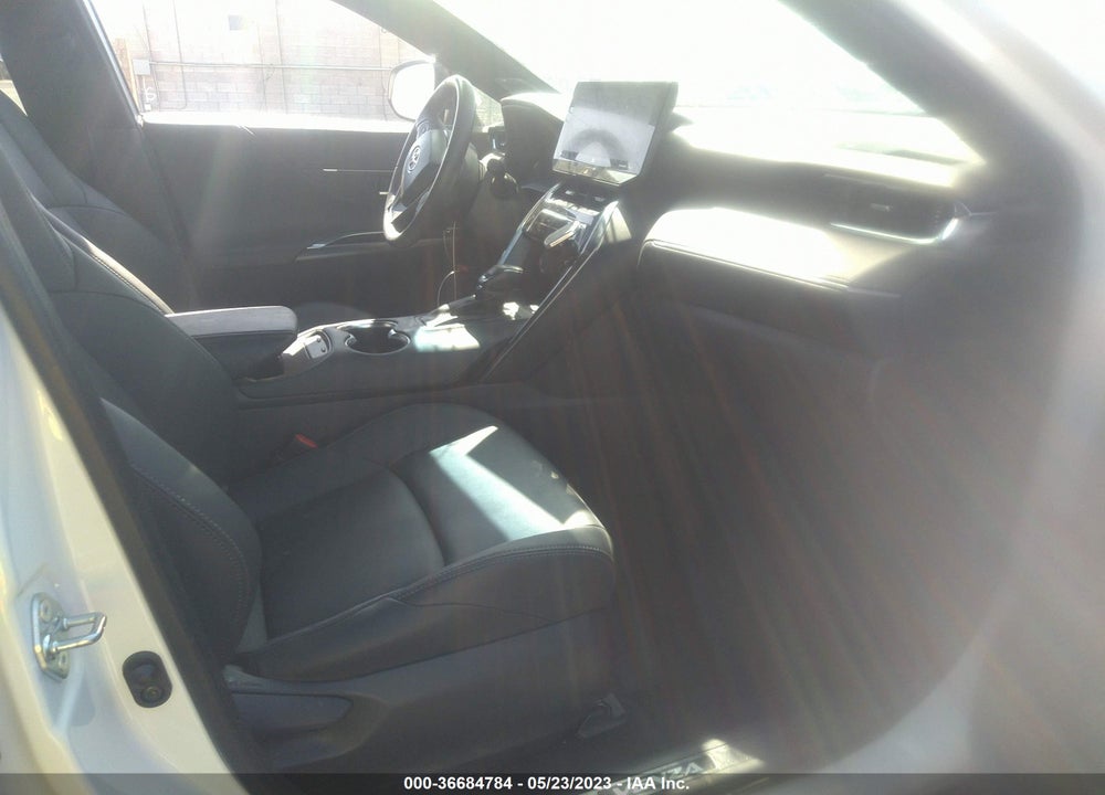 2022 TOYOTA VENZA XLE VIN: JTEAAAAH0NJ095636