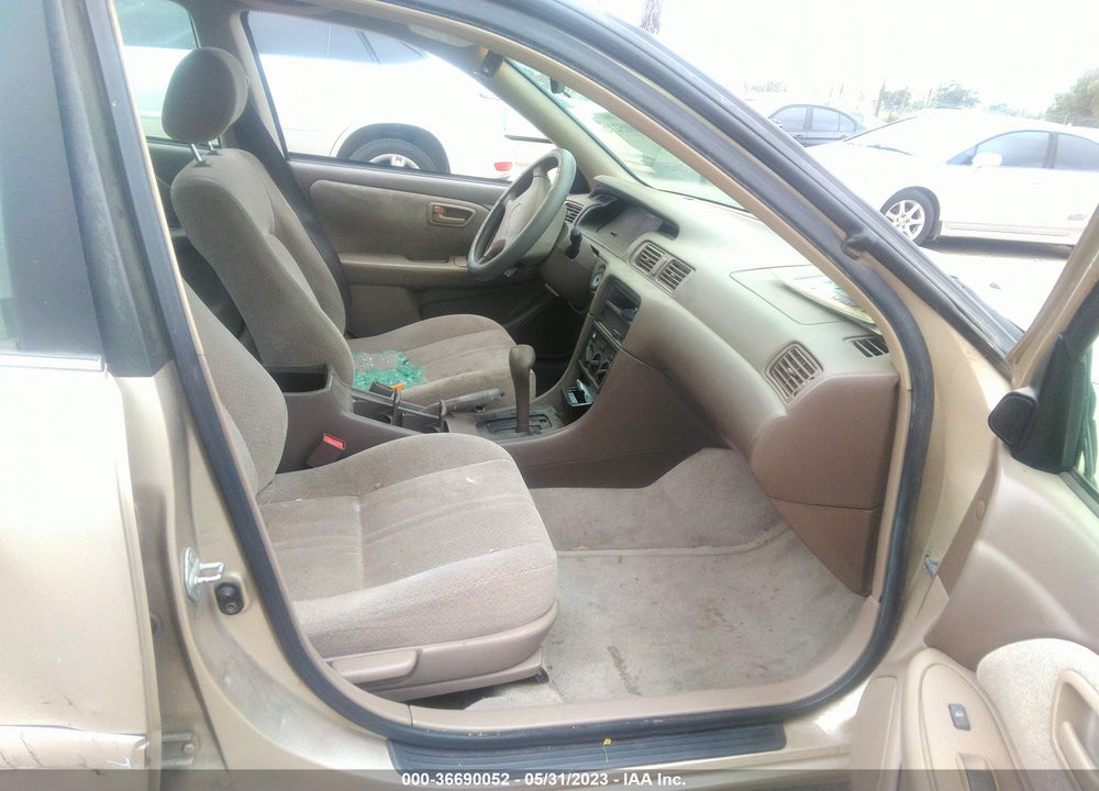 2001 TOYOTA CAMRY CE/XLE/LE VIN: JT2BG22K710542561
