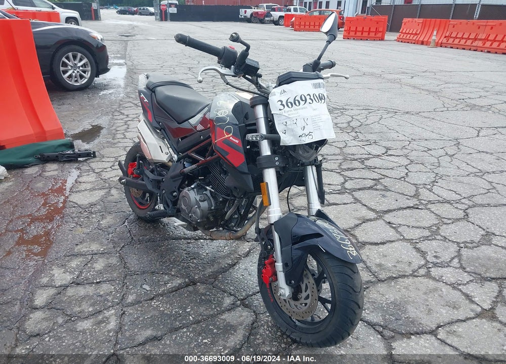 2021 BENELLI TNT VIN: LBBPEA079MBD03305