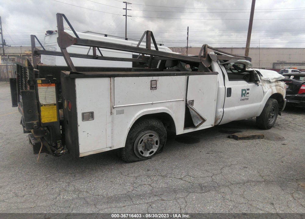 2011 FORD F-350 XL VIN: 1FTBF3A64BEC53646