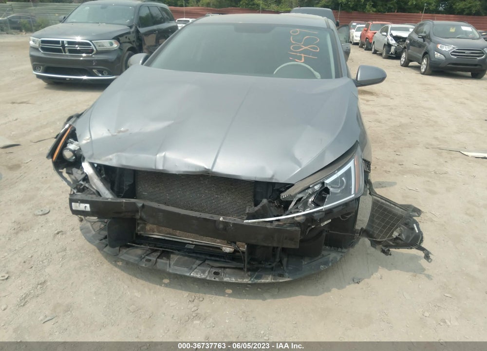 2019 HYUNDAI ELANTRA SE VIN: 5NPD74LFXKH424859